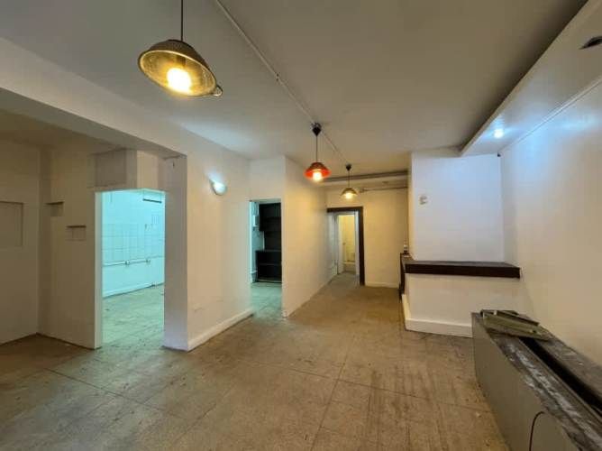 Local ALAMEDA 75. SANTIAGO