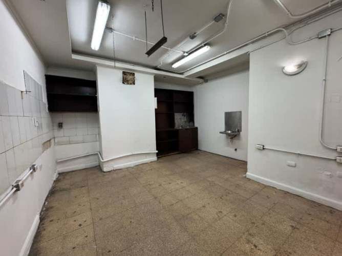 Local ALAMEDA 75. SANTIAGO