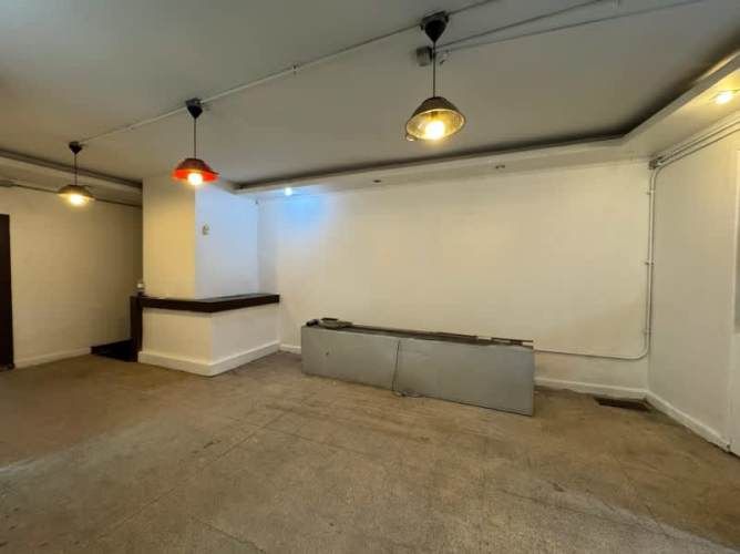 Local ALAMEDA 75. SANTIAGO