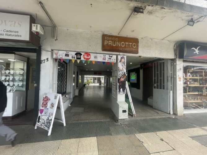 Local SE VENDE LOCAL COMERCIAL EN AV. VALPARAÍSO (CÓD. 474)