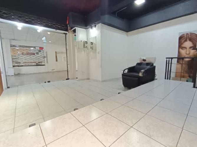 Local SE VENDE LOCAL COMERCIAL EN AV. VALPARAÍSO (CÓD. 474)