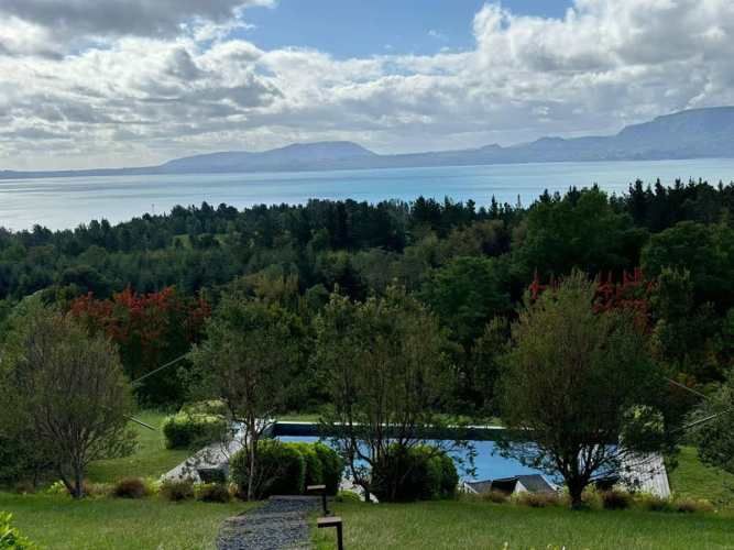 PARCELA INVERSIONISTAS! Lodge funcionando a 5 min del centro de Pucón.