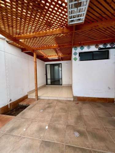 Se vende casa  (83532)