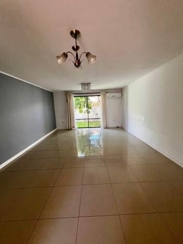 Se vende casa  (83532)
