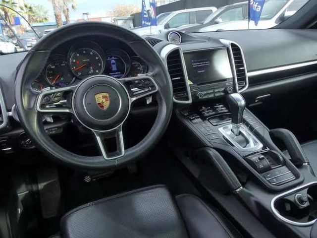 PORSCHE CAYENNE 2017
