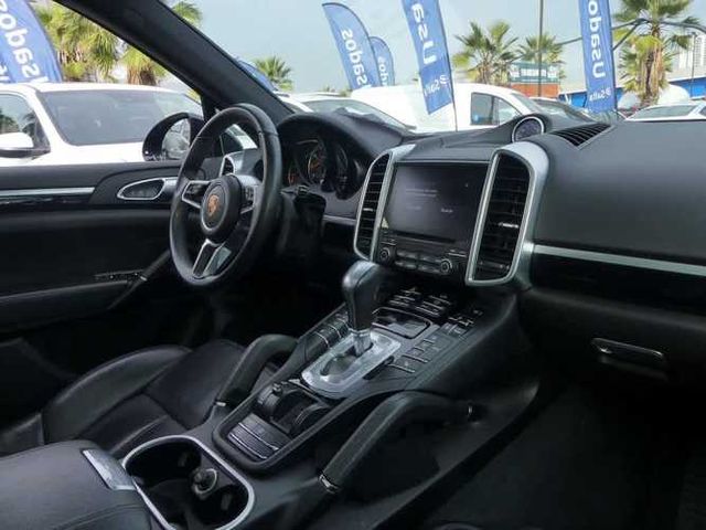 PORSCHE CAYENNE 2017