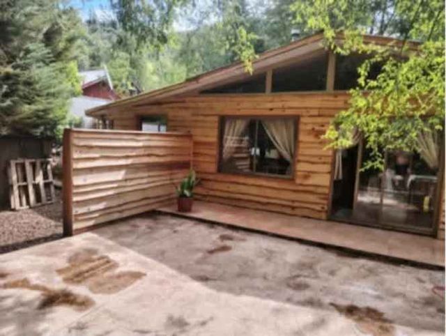 Casa VENDO CASA CERCANO A PLAYA BLANCA DE LAGO CABURGUA PUCÓN.