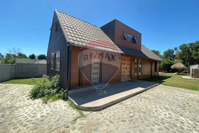 Venta casa  moderna en pingueral