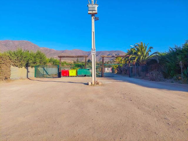 Parcela con agua y luz en La Calera  (83875)