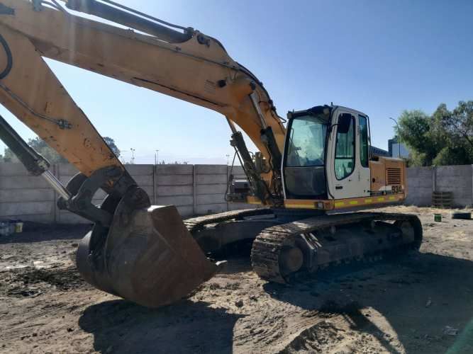 Excavadora Liebherr 934 - 2016