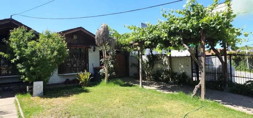 Casa CASA COMERCIAL AV. PAJARITOS