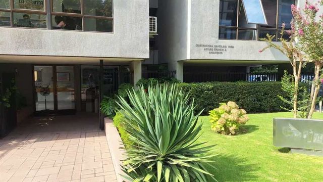 OFICINA Av. Eliodoro Yáñez / Matilde Salamanca