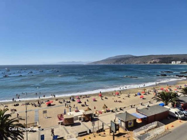 EXCLUSIVO DEPARTAMENTO EN PRIMERA LÍNEA – EDIFICIO