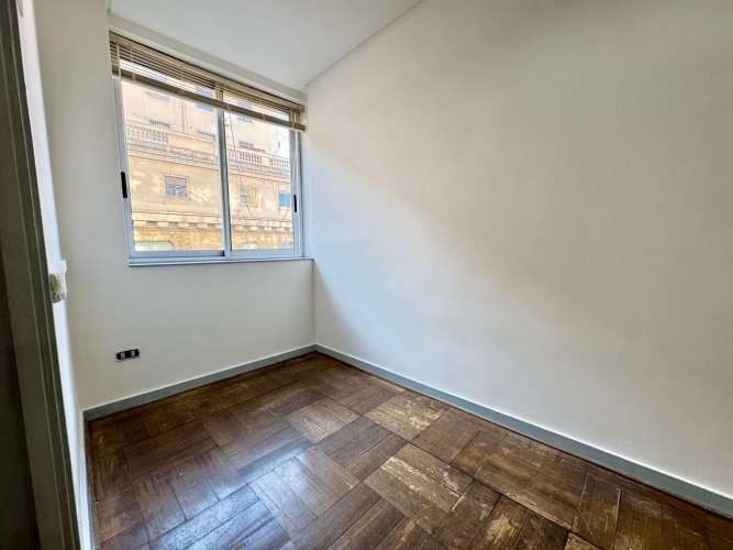 Amplia Oficina corazón De Santiago, hiperconectada