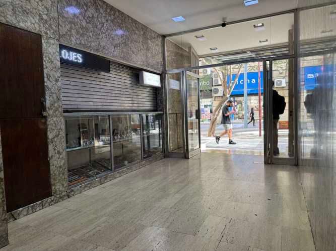 Amplia Oficina corazón De Santiago, hiperconectada