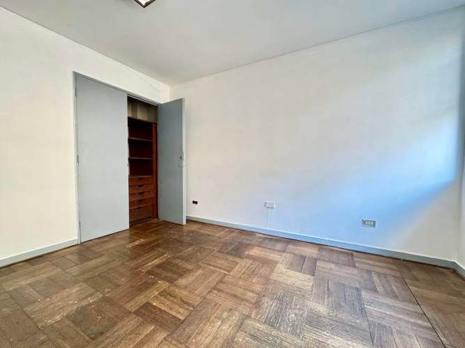 Amplia Oficina corazón De Santiago, hiperconectada