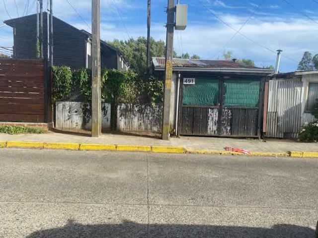 Vendo sitio amplio muy central en Valdivia.