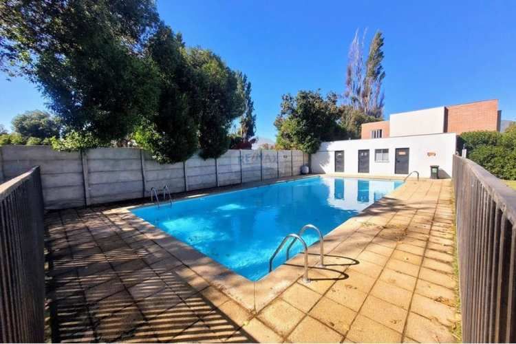 Hermosa casa en venta isla de maipo