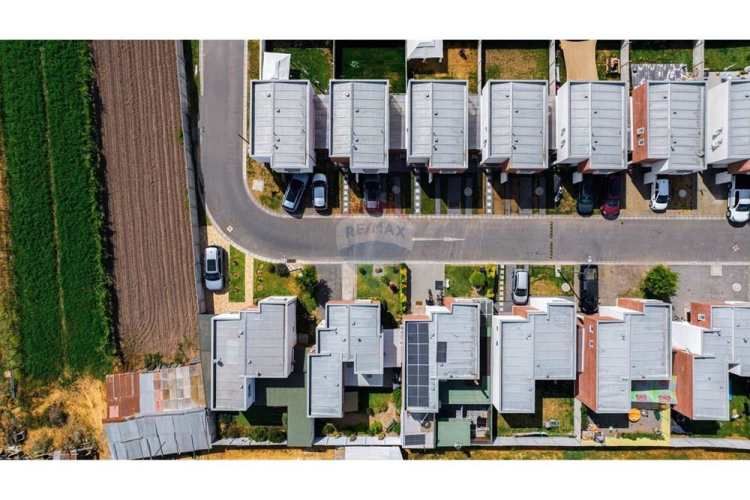 Hermosa casa en venta isla de maipo