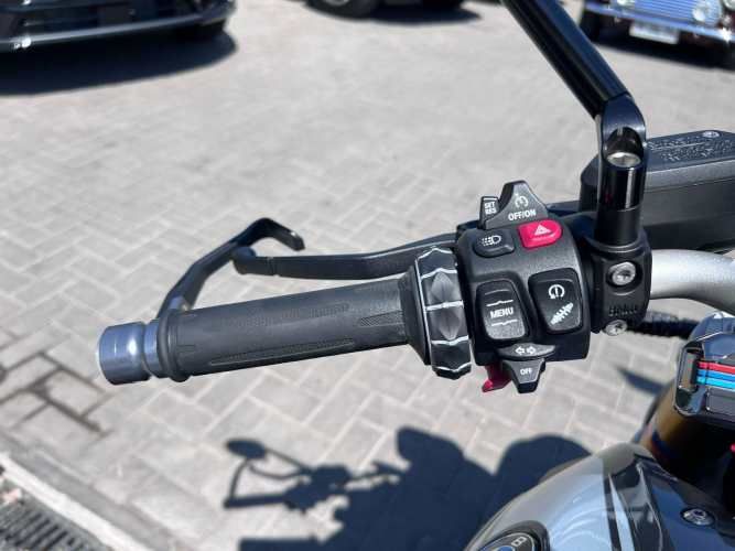 BMW R 1250 R EQUIPO EXTRA 2023