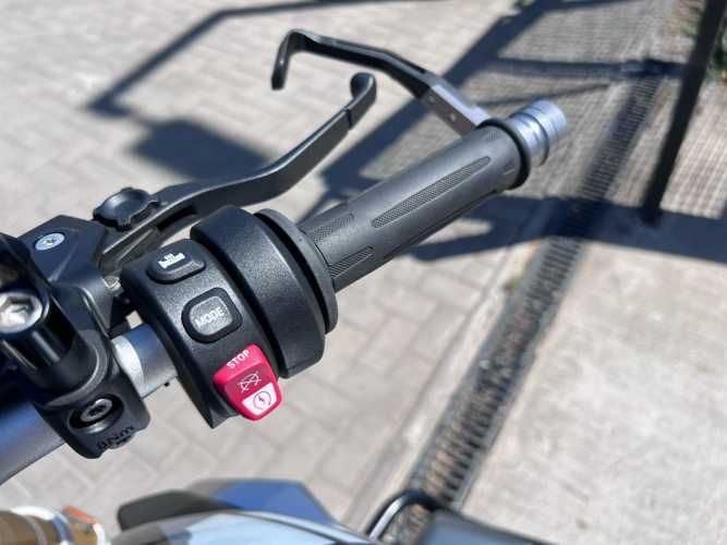 BMW R 1250 R EQUIPO EXTRA 2023