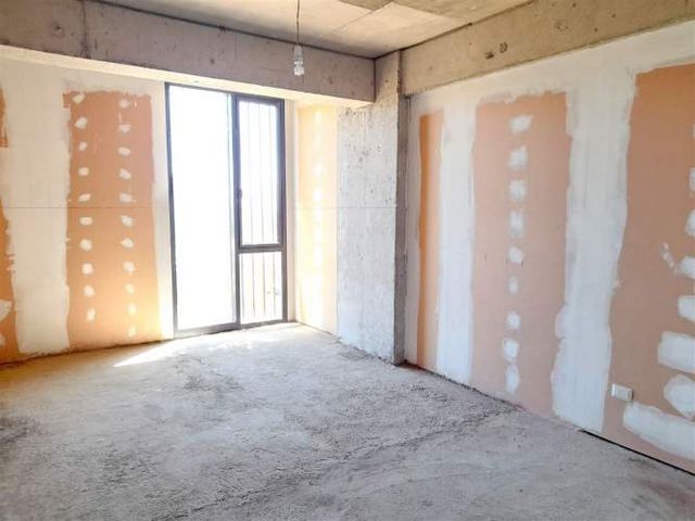 OFICINA Sector Tuqui, Avenida Peñafiel, Piso 4