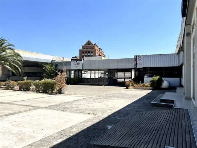 LOCAL COMERCIAL Dardignac con Bombero Nuñez