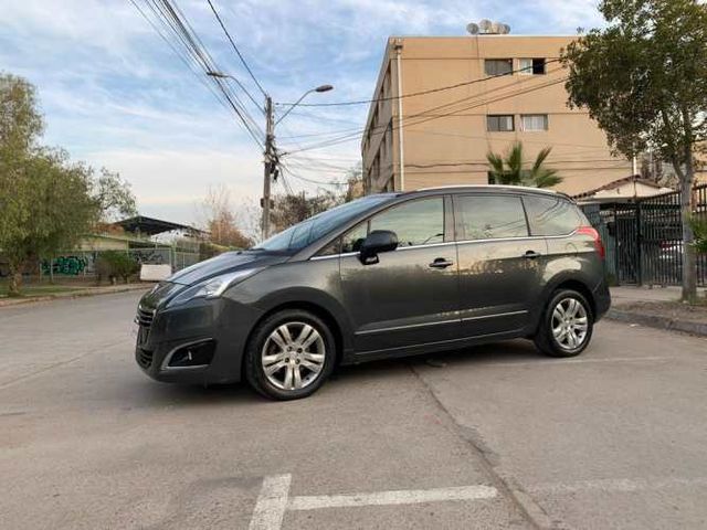 Peugeot 5008 Allure BlueHDi 2017