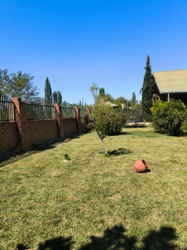 amplia casa sector urbano Santa Juana