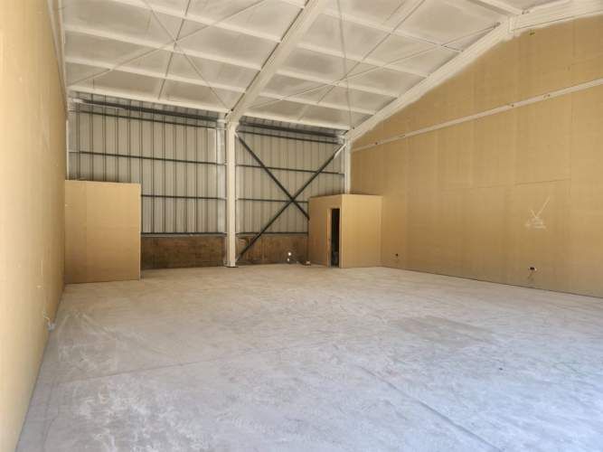 LOCAL COMERCIAL 1 SUR