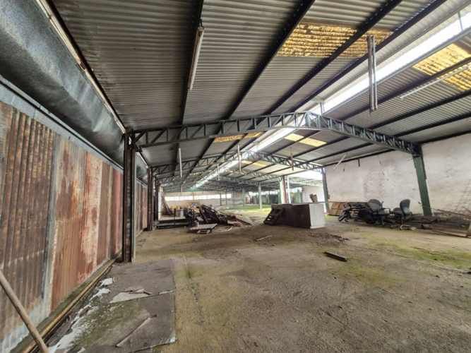 LOCAL COMERCIAL 1 sur