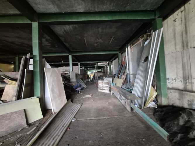 LOCAL COMERCIAL 1 sur