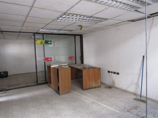 LOCAL COMERCIAL AVENIDA BERNARDO 0