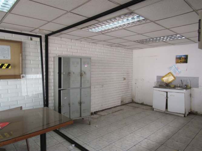 LOCAL COMERCIAL AVENIDA BERNARDO 0