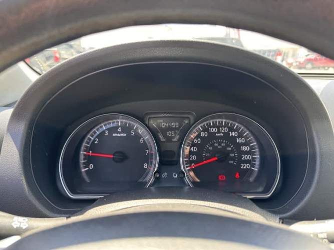 Nissan Versa 1.6 V-drive 2018