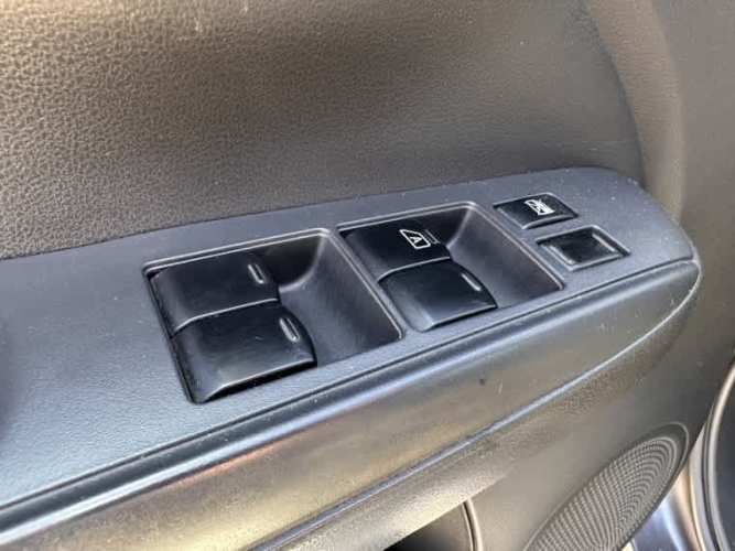 Nissan Versa 1.6 V-drive 2018