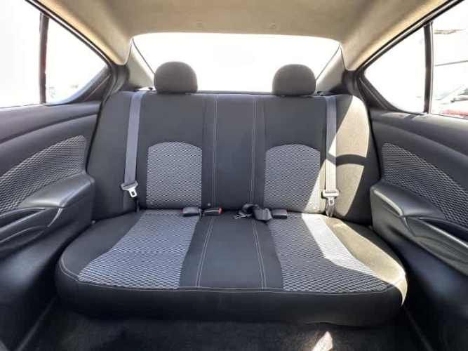 Nissan Versa 1.6 V-drive 2018