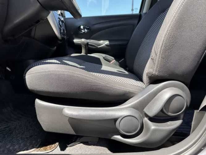 Nissan Versa 1.6 V-drive 2018