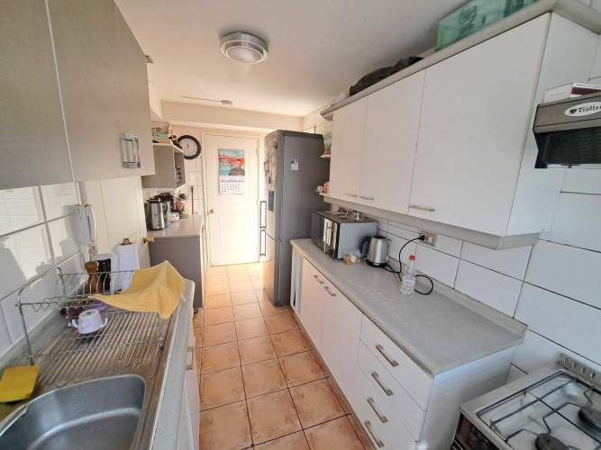 Vargas Buston - Metro (86466)