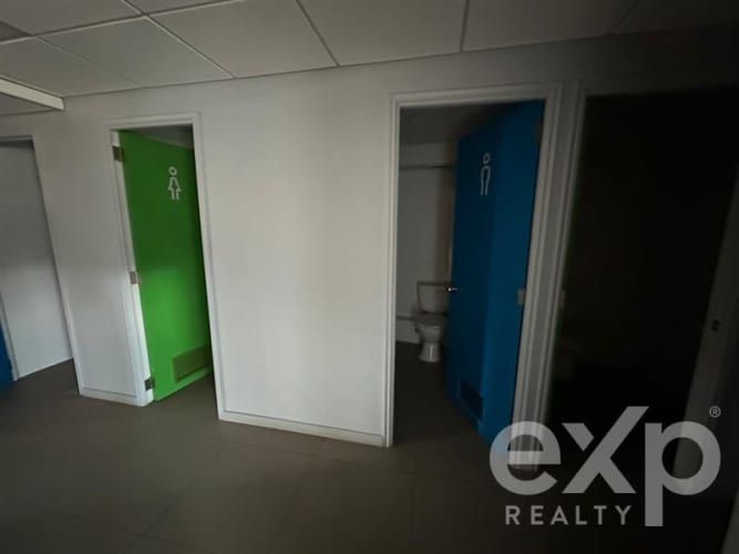 OFICINA Santa Rosa Esquina Alameda