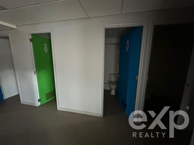 OFICINA Santa Rosa Esquina Alameda