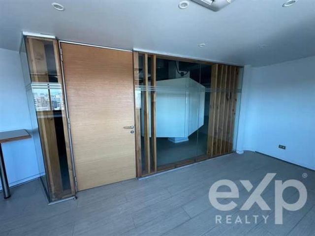 OFICINA Santa Rosa Esquina Alameda