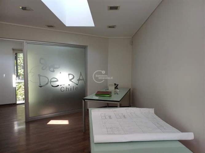 CASA Metro Plaza Egaña