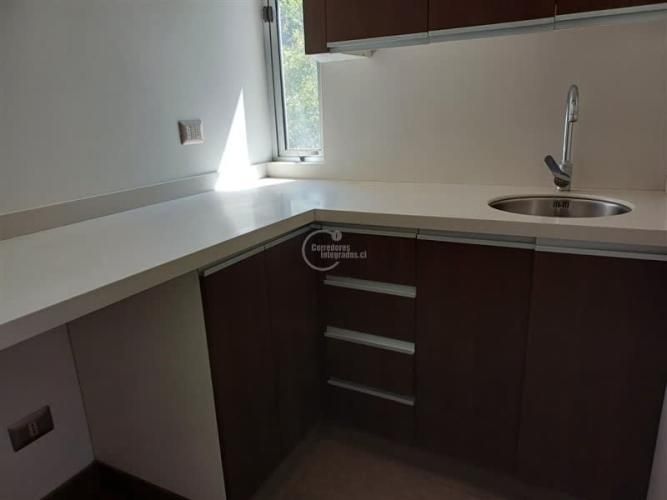 CASA Metro Plaza Egaña