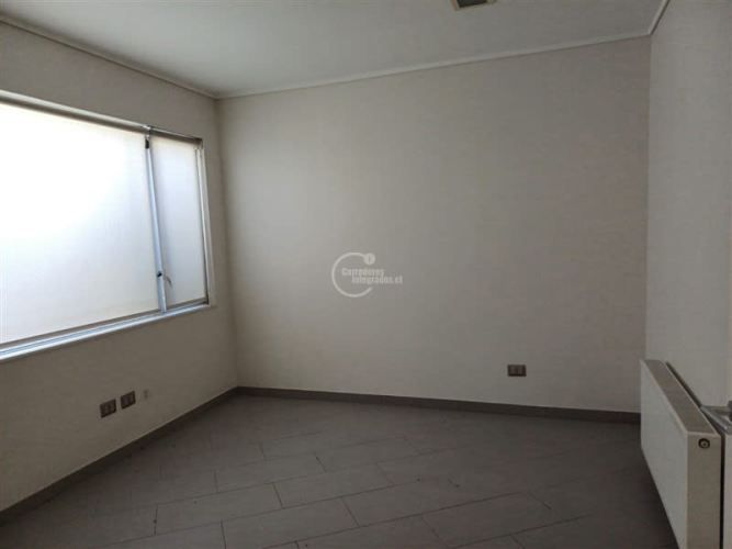 CASA Metro Plaza Egaña