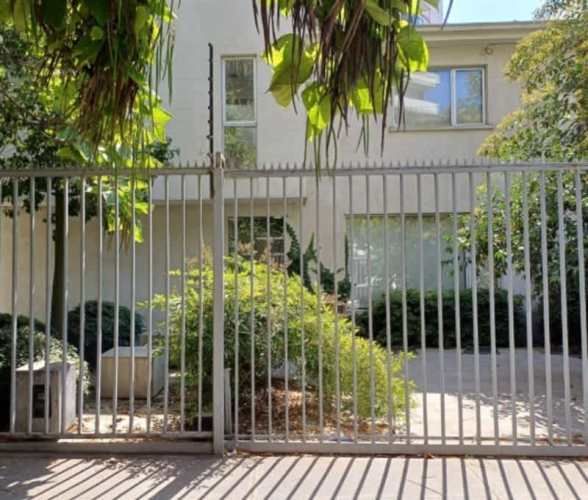 CASA Metro Plaza Egaña