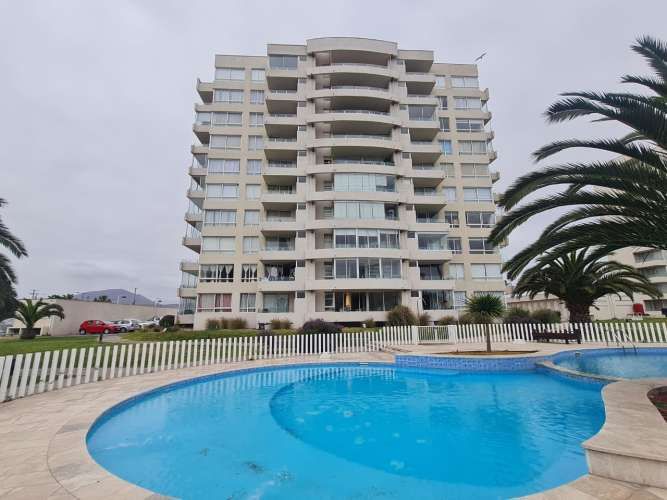 Se Arrienda Depto. 2D 1B, piso 8, Cond. Playa Pacífico I, Avenida Pacífico, La Serena