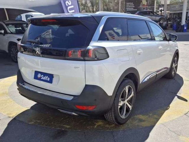PEUGEOT 5008 2022