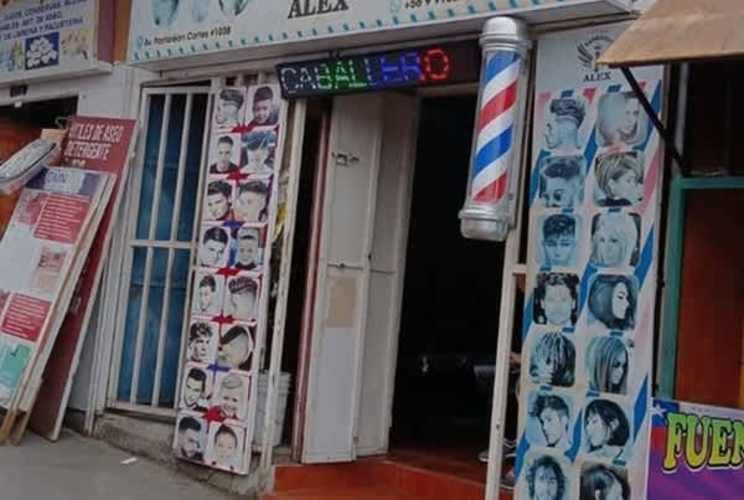 Se Vende Casa En Plena Feria De Las Pulgas Con 4 Locales