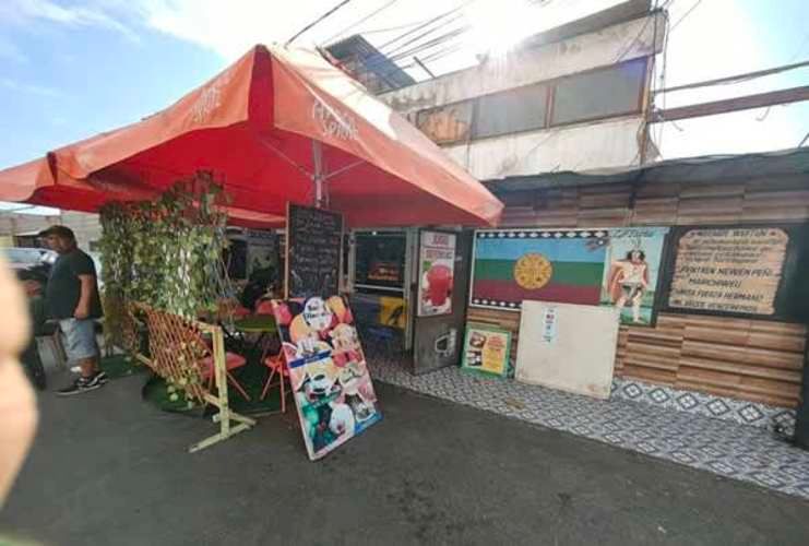 Se Vende Casa En Plena Feria De Las Pulgas Con 4 Locales